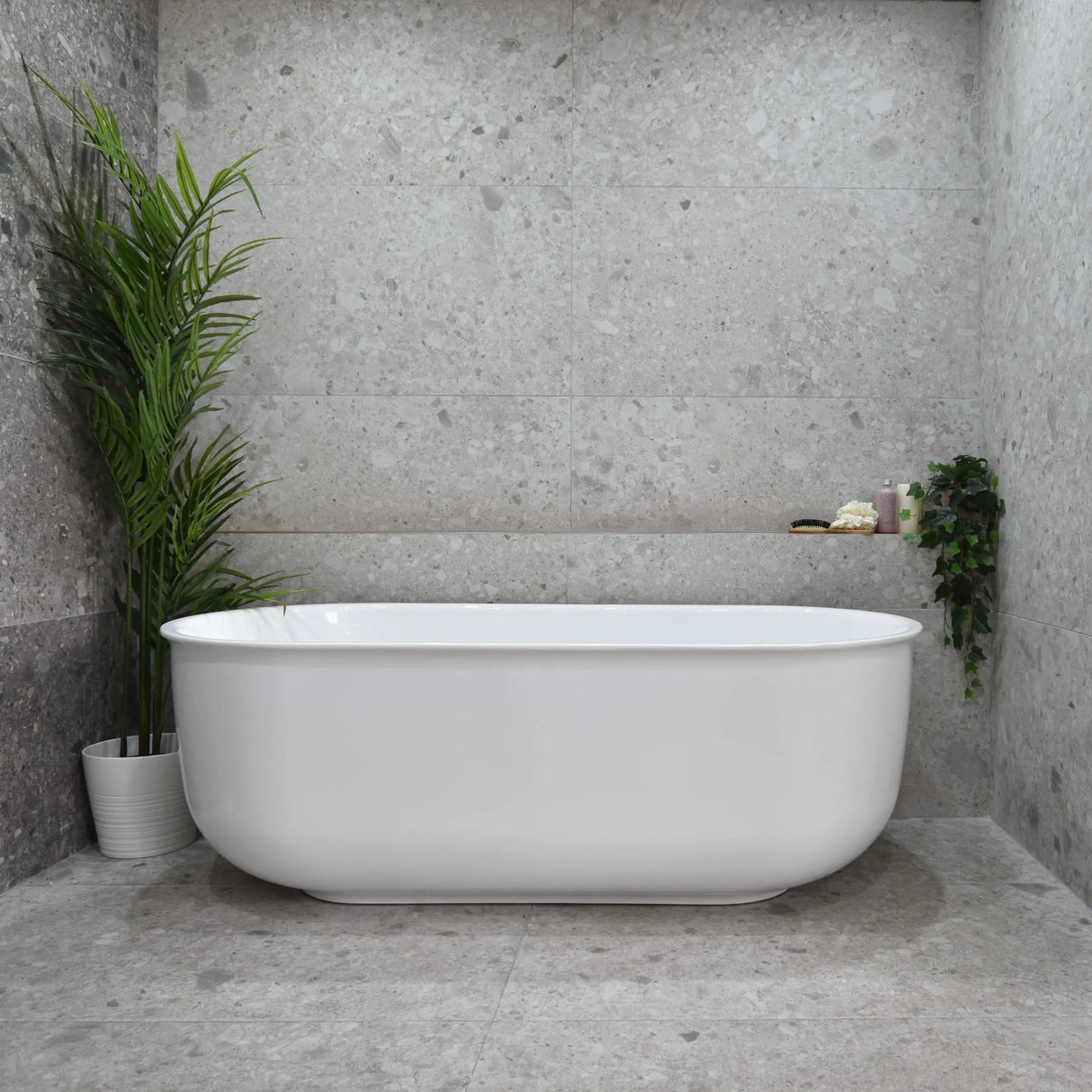 Oval Freestanding Bath 1700x800x600mm Poseidonbk