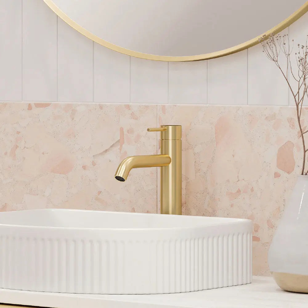 Kaya Medium Basin Mixer, Urban Brass fienza