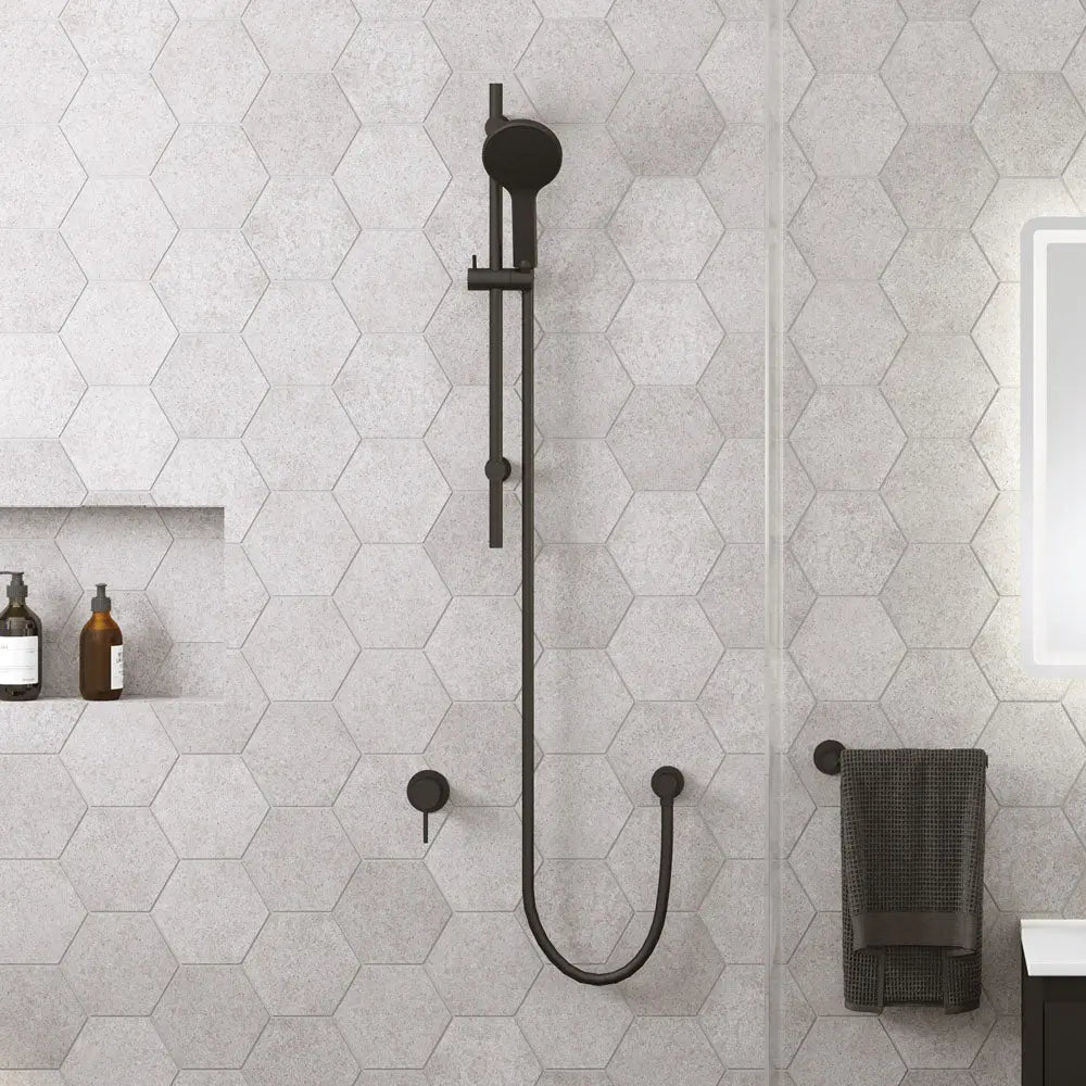 Kaya Rail Shower, Matte Black fienza