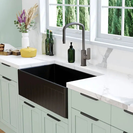 Benson Single Butler Sink, Large, Matte Black fienza