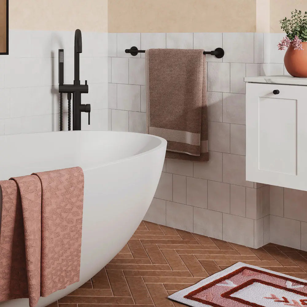 Kaya Single Towel Rail, 900mm, Matte Black fienza