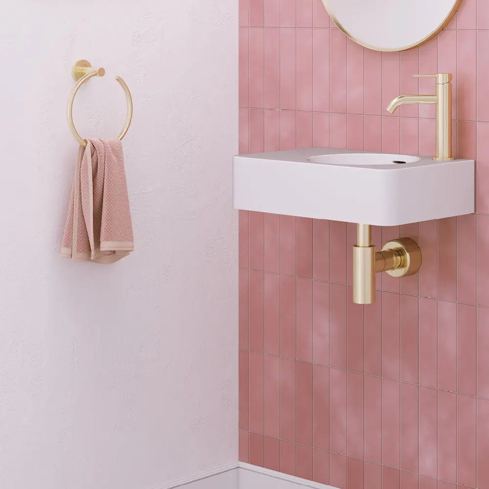 Kaya Hand Towel Ring, Urban Brass fienza