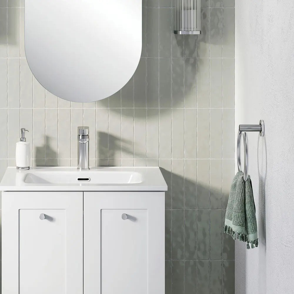 Kaya Hand Towel Ring, Chrome fienza