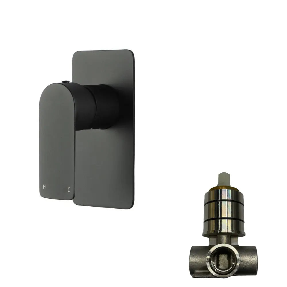 VOG - Black Wall Mixer Aquaperla