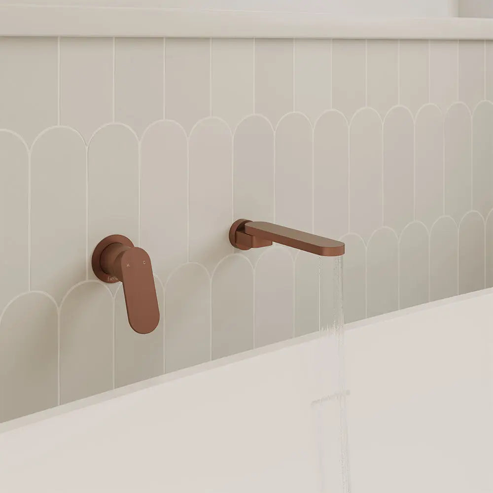 Rondo Swivel Bath Outlet, Brushed Copper fienza